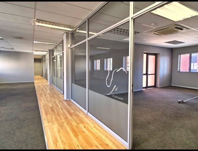 450M² OFFICE TO LET IN WILLOWBROOK